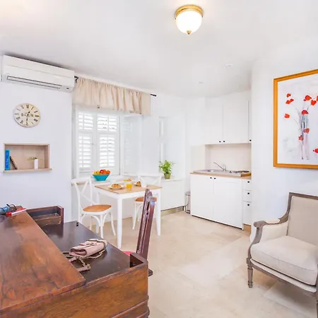 Hidden Gem Old Town By Irundo Дубровник