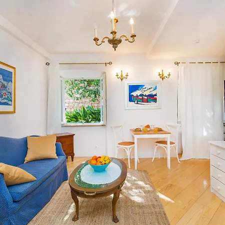 Hidden Gem Old Town By Irundo