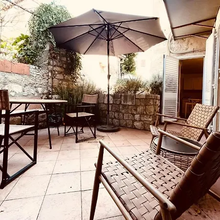 Hidden Gem Old Town By Irundo Daire *