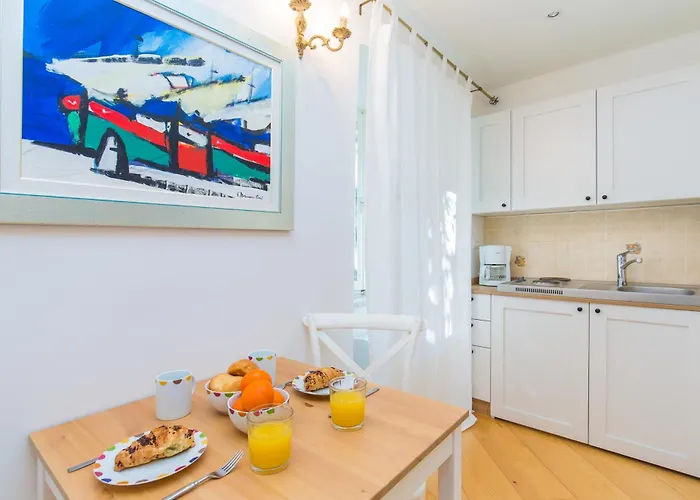 Hidden Gem Old Town By Irundo Lejlighed