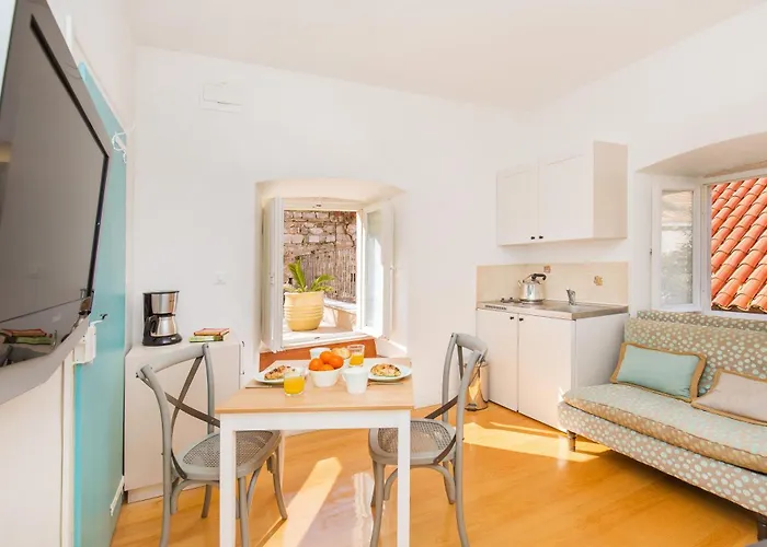 Hidden Gem Old Town By Irundo Lägenhet