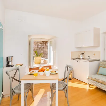 Hidden Gem Old Town By Irundo Apartment