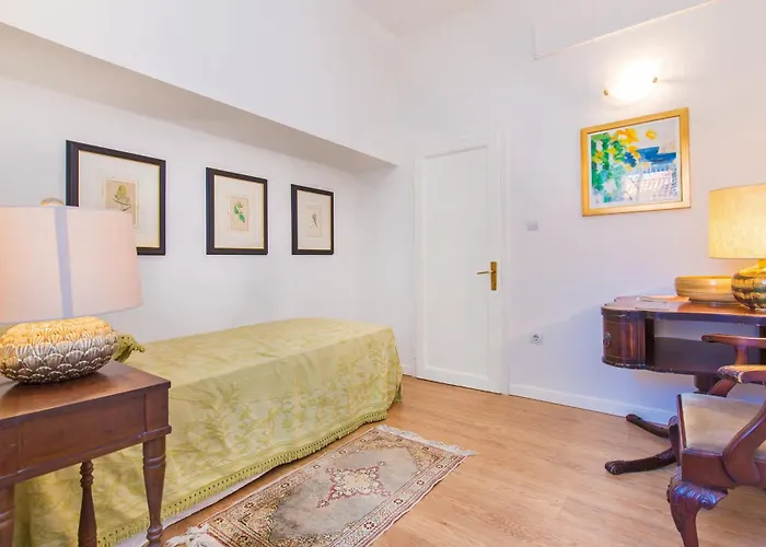 Hidden Gem Old Town By Irundo Appartement