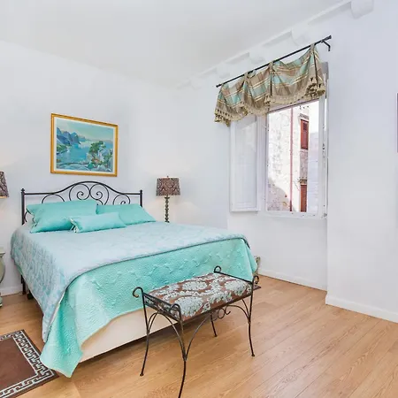 Hidden Gem Old Town By Irundo Appartement *